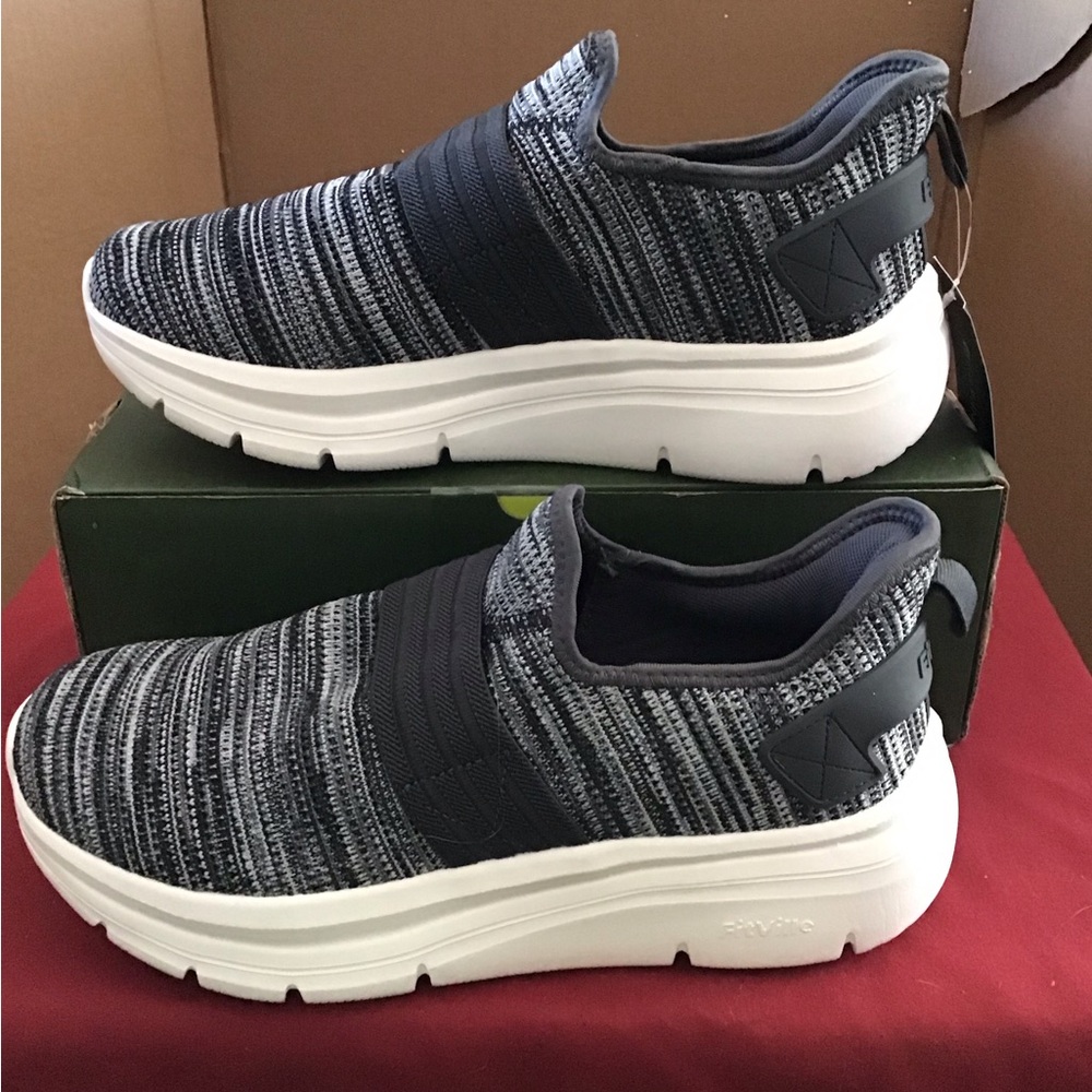 FitVille Men's Extra Wide Slip On Shoes